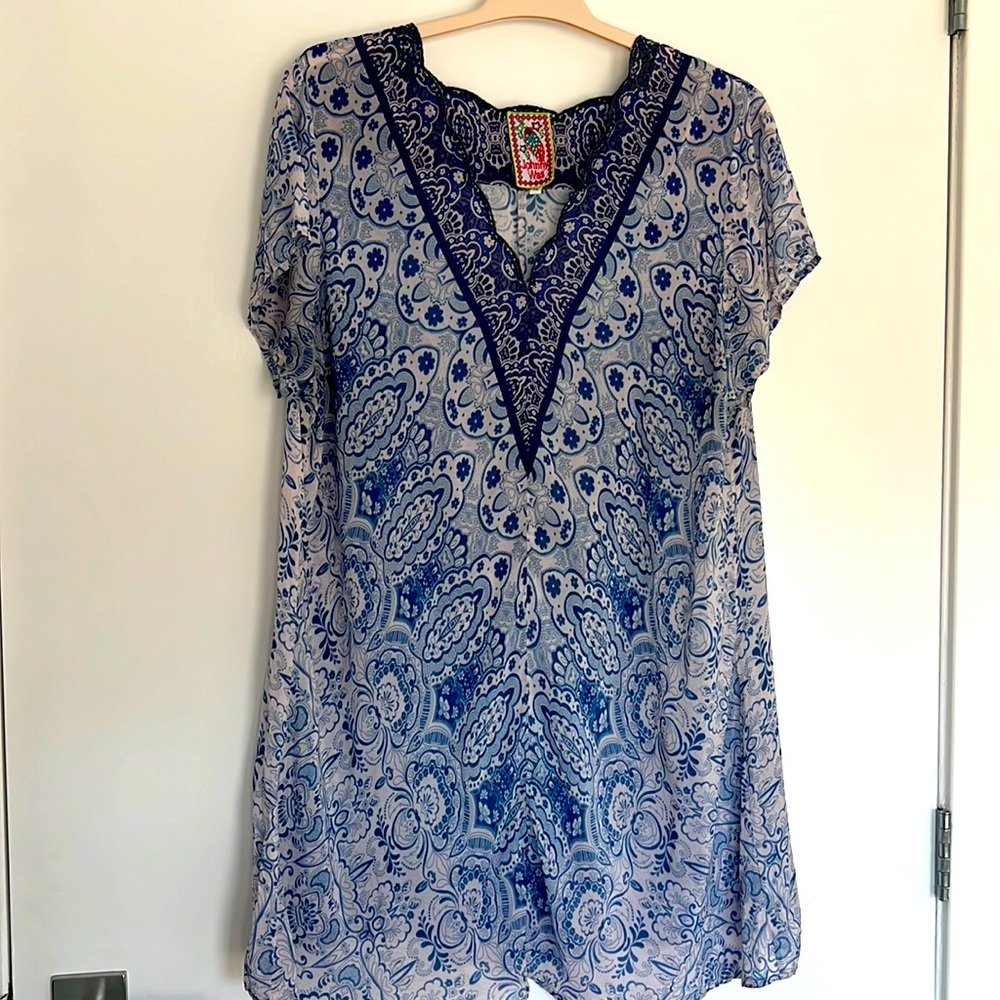 Johnny Was Short Sleeve Blue and White Tunic